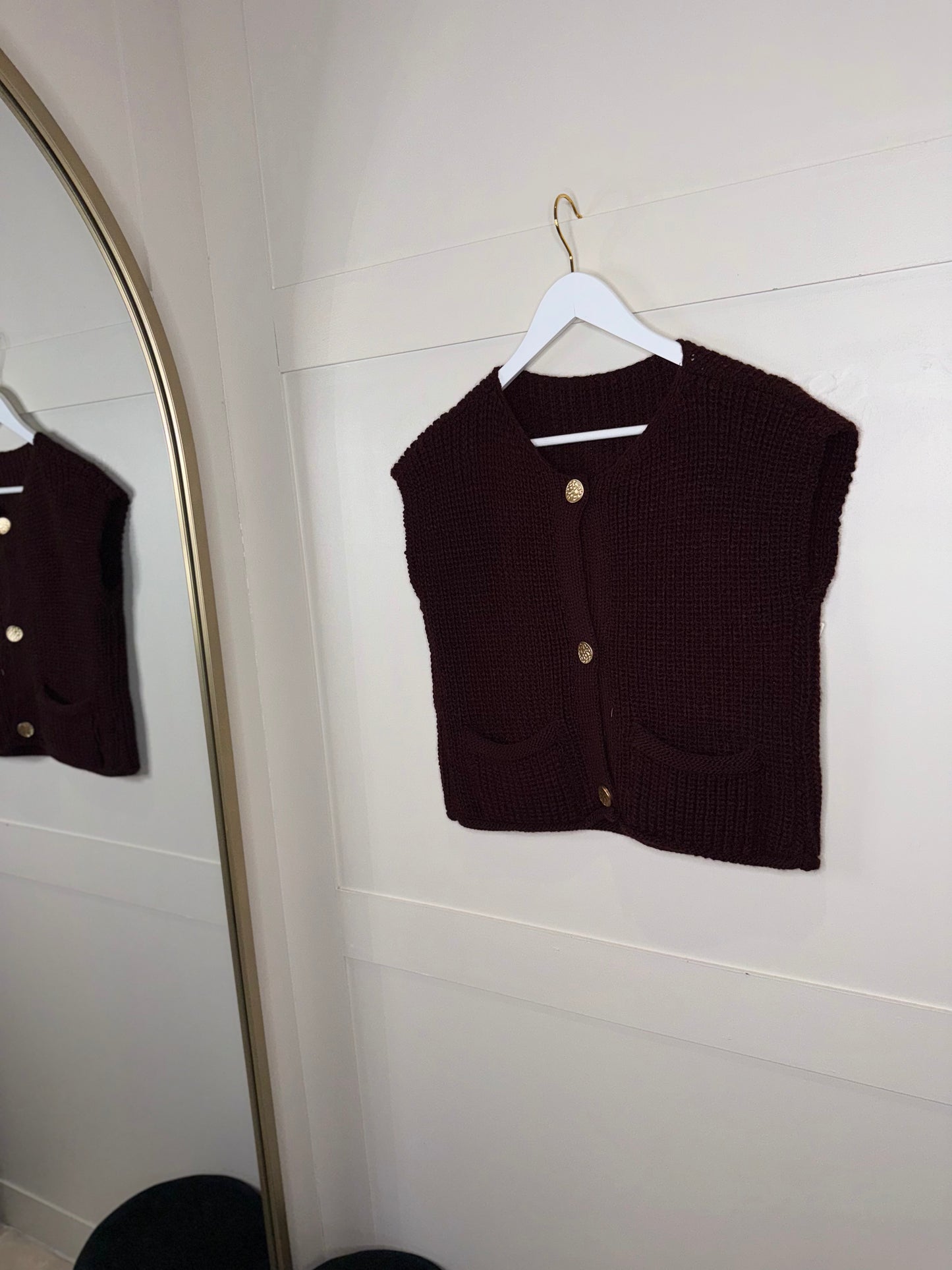 Knitted Sleeveless Cardigan