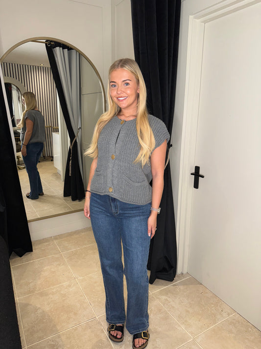 Knitted Sleeveless Cardigan